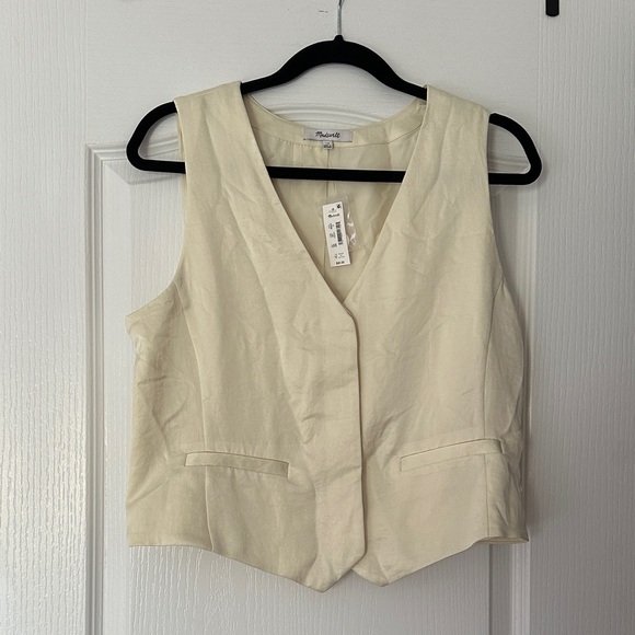 Madewell Tops - Madewell Cream Sleeveless V-Neck Vest